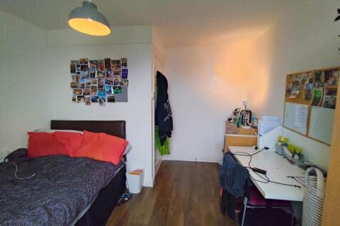 Bedroom 7 (1)