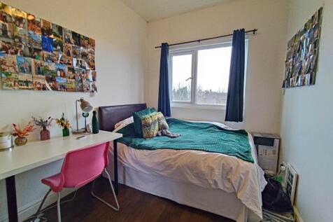 Bedroom 8 (1)