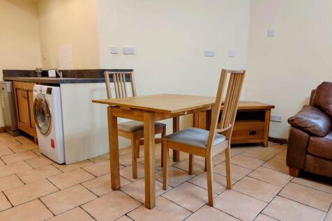 Dining living area (
