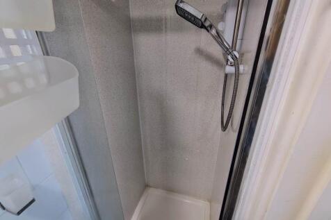 Ensuite (3)