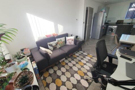 Living room (2)