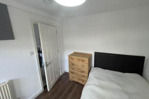 Ground floor rear be