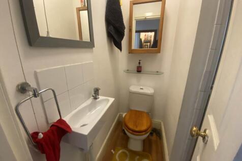 First Floor Shower R