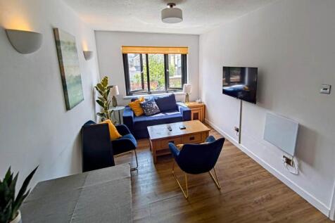 Dining living area (
