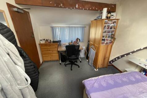 Attic Bedroom Revers