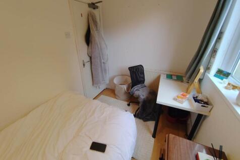 Bedroom 3 (2)