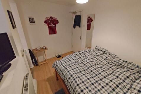 Bedroom 4 (2)