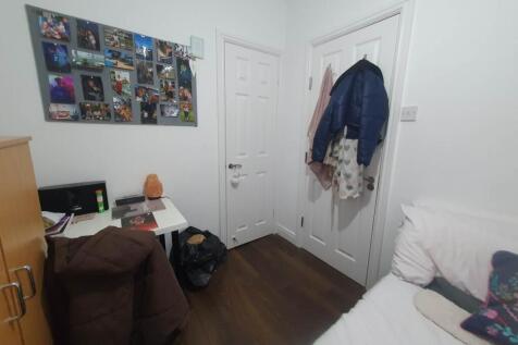 Bedroom 4 (2)