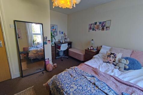 First floor middle b