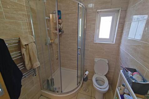 First floor shower r