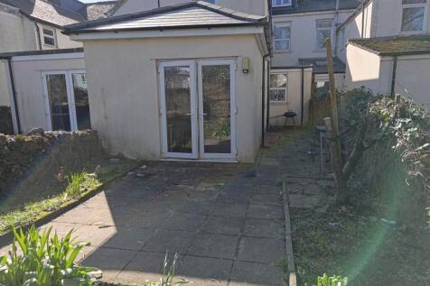 Rear garden (2)