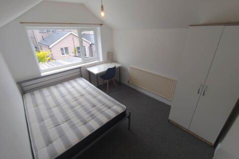 First Floor Rear Bed