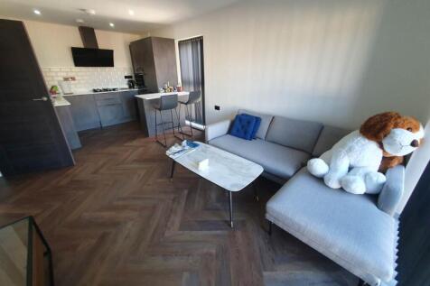 Living room (2)