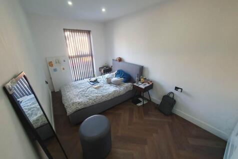 Bedroom 1 (1)