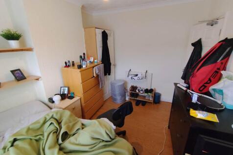 First floor middle b