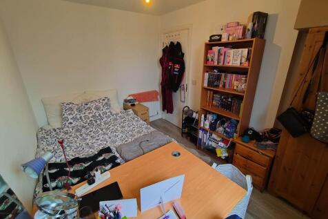 First floor middle b