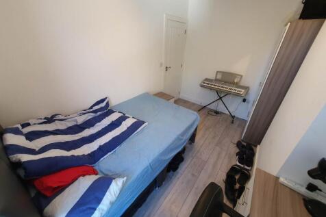 First floor middle b