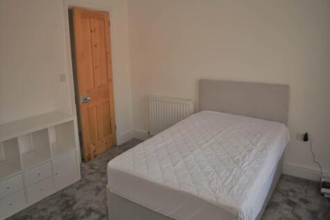 First Floor Front Be