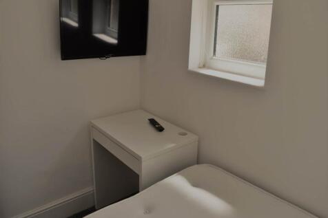 Ground Floor Rear Be