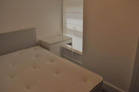 First Floor Rear Bed