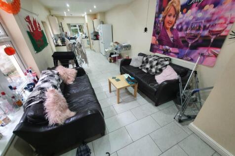 Living area (2)