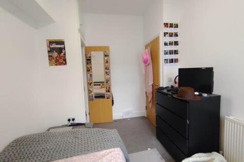 First floor front ri