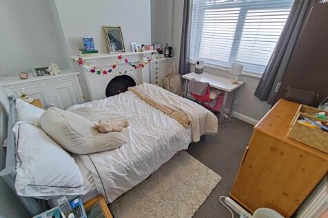 Ground floor front b