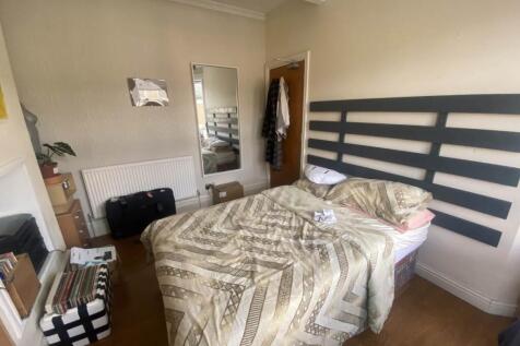 First Floor Front Be