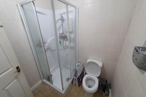 First Floor Shower R