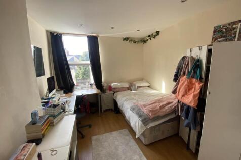 First Floor Middle R