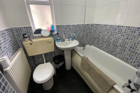 First Floor Bathroom