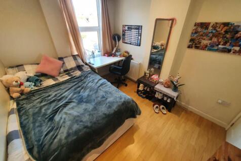 First floor middle b