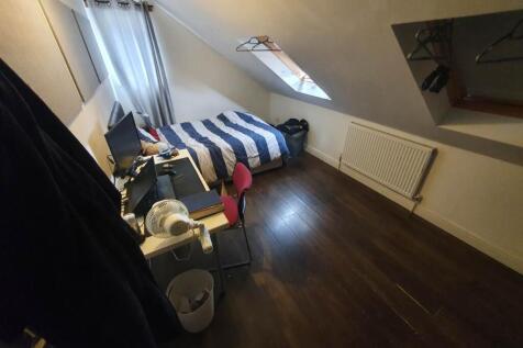 Room 10 - Second Flo