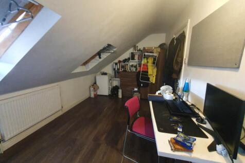 Room 10 - Second Flo