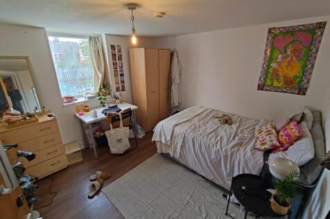 First floor front be