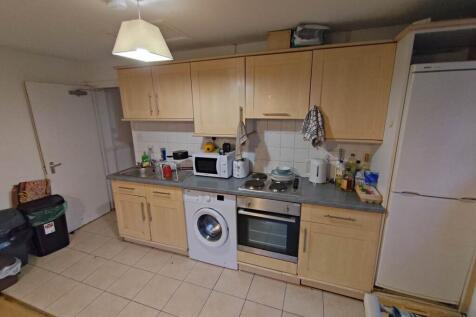 Kitchen (2)