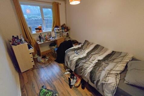 Bedroom 1 (1)