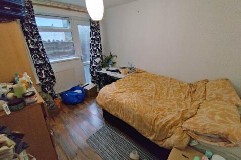 Bedroom 2 (1)