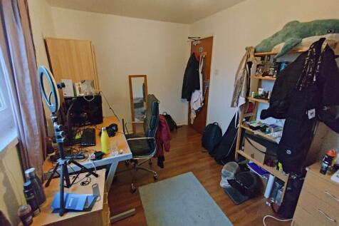 Bedroom 3 (2)