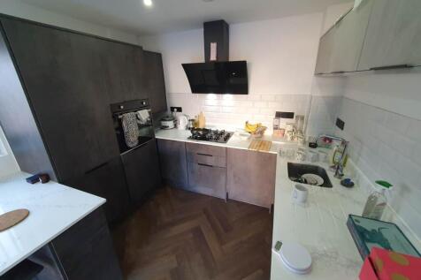 Kitchen (2)