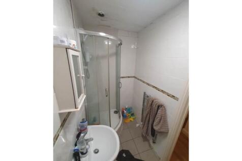 Ground Floor Bathroo