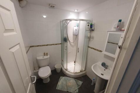 First Floor Bathroom