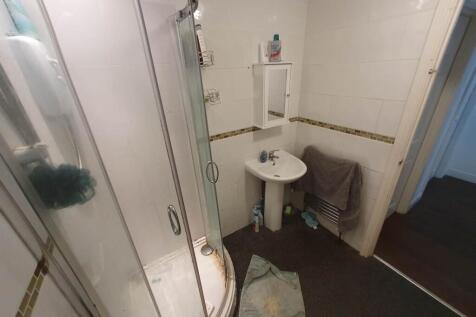 First Floor Bathroom