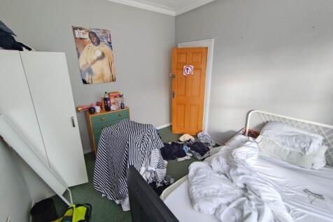 Ground floor front b