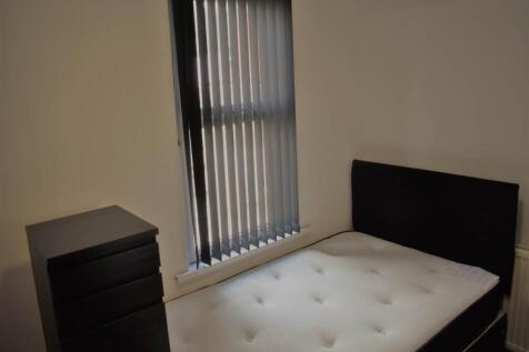 First Floor Rear Bed