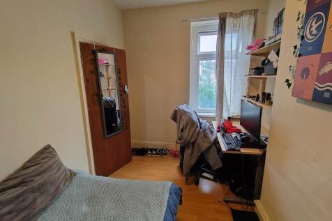 First floor middle b