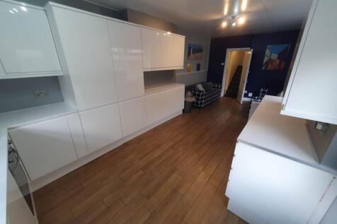 Kitchen Angle 2