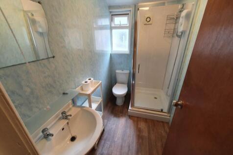 Shower Room 1