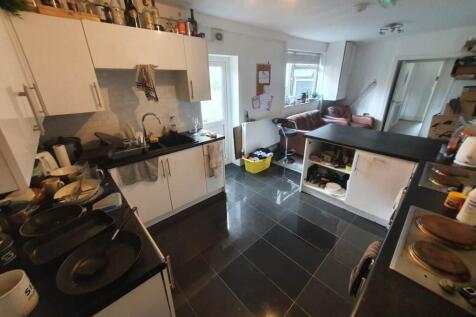 Kitchen (2)