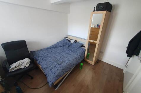 First floor middle b